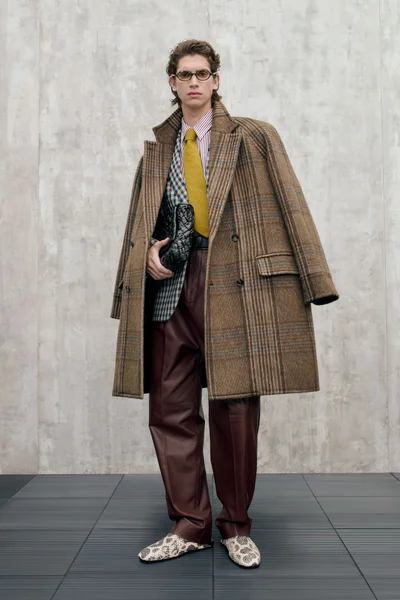 Look 46